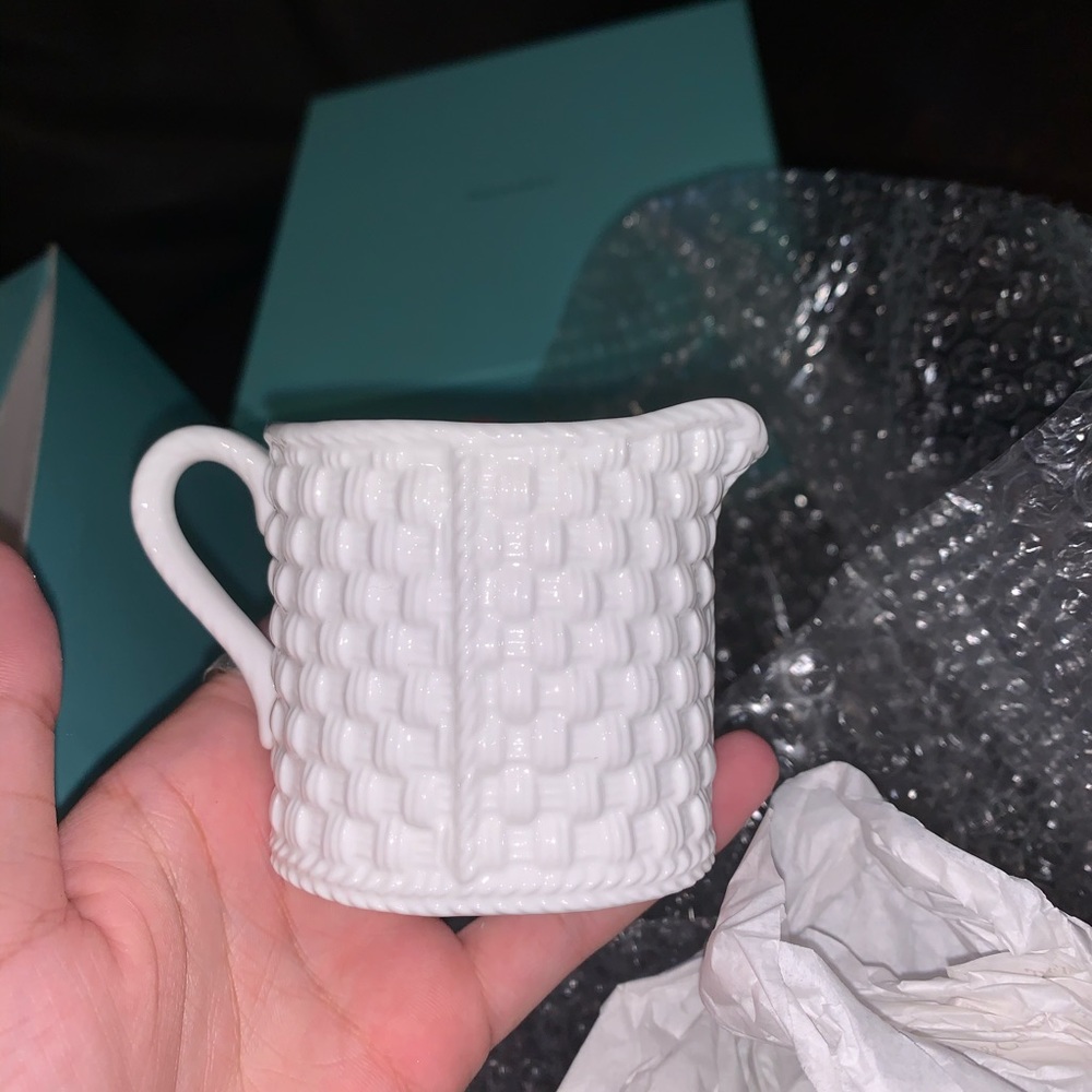 TIFFANY CREAMER CUP